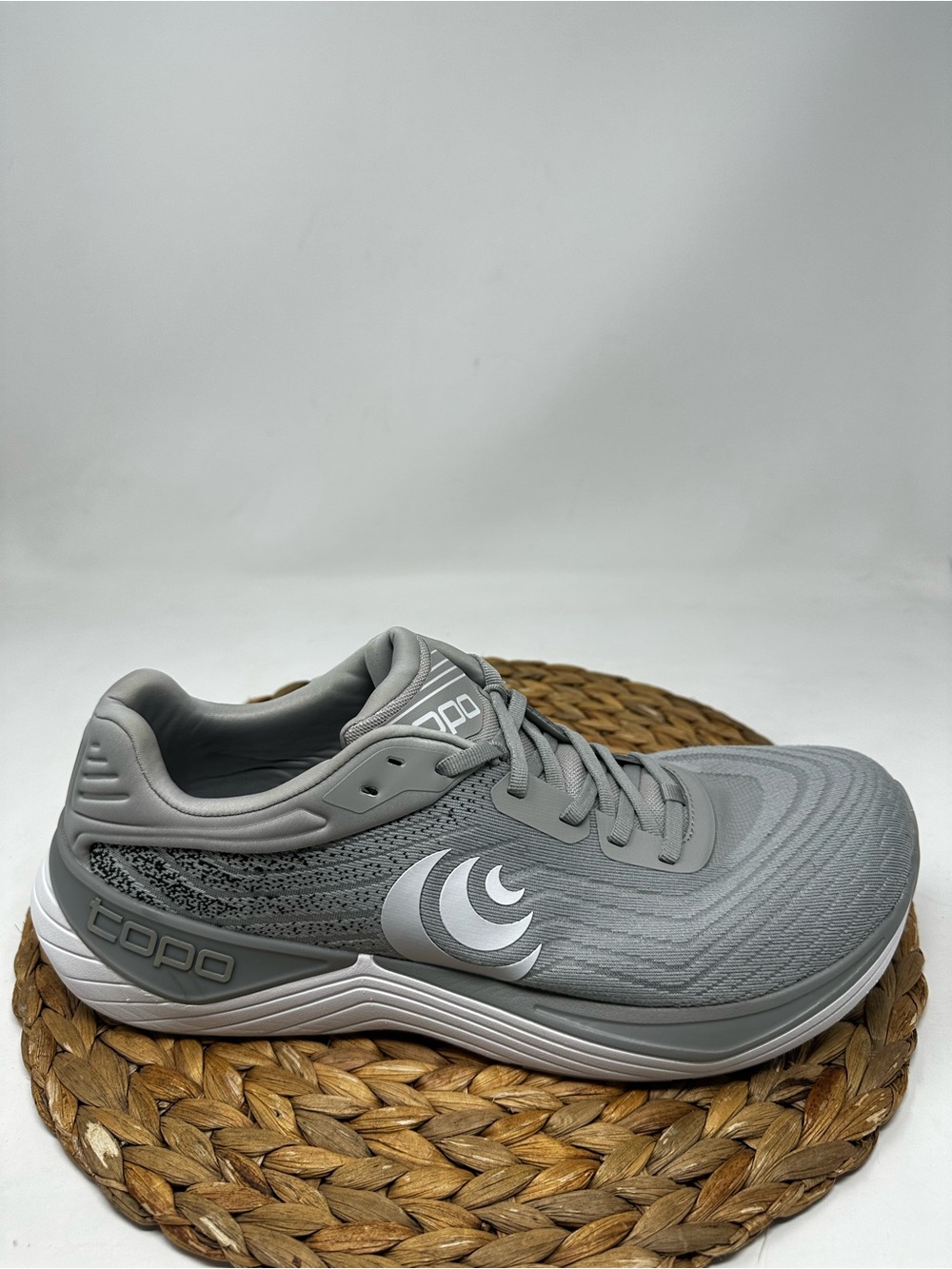 TOPO Ultrafly 5 Running Shoes Dark Grey Size 11.5 Men's